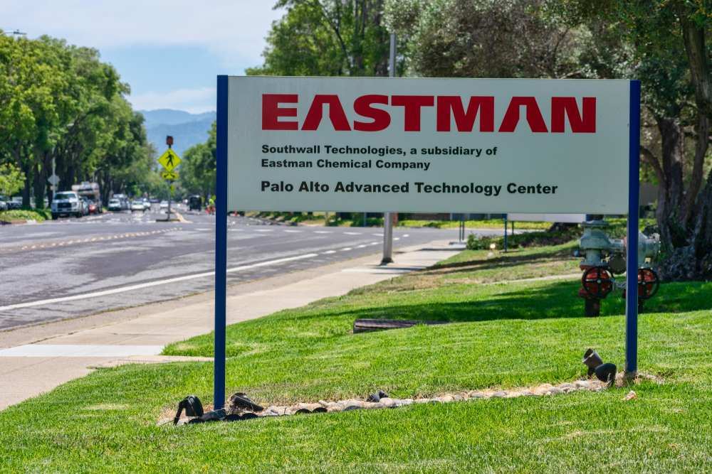 Is Eastman Chemical Stock Underperforming the Dow?