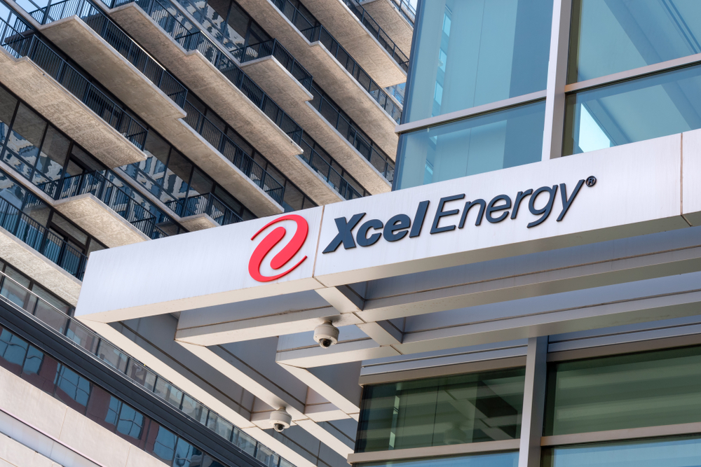 Is Xcel Energy Stock Underperforming the Nasdaq?