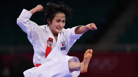 Olympics-Karate-'Queens of kata' kick off Games debut, vying for gold ...