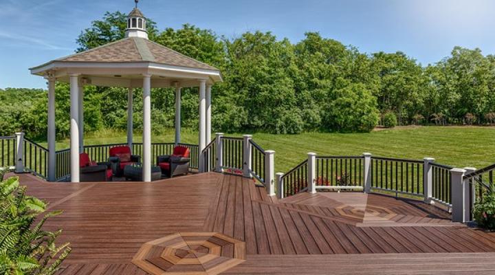 A deck built with Trex decking and railing.