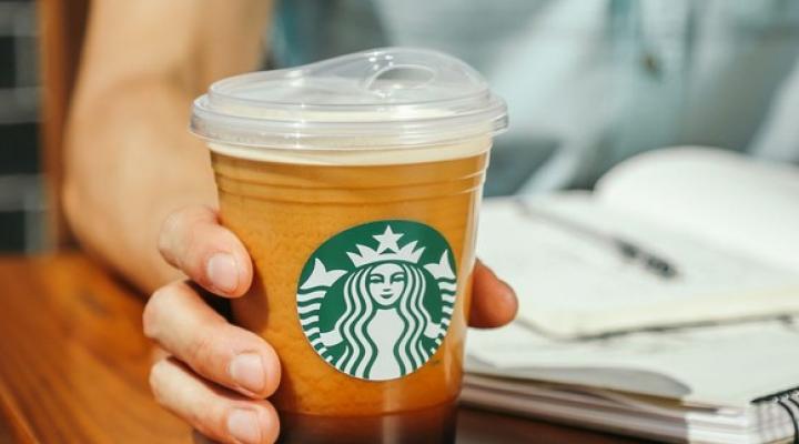 Starbucks new plastic lid