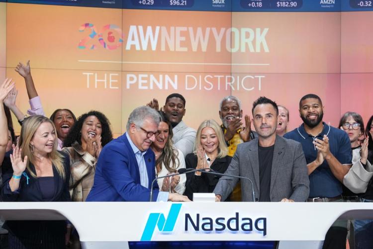 Advertising Week New York Rings the Opening Bell